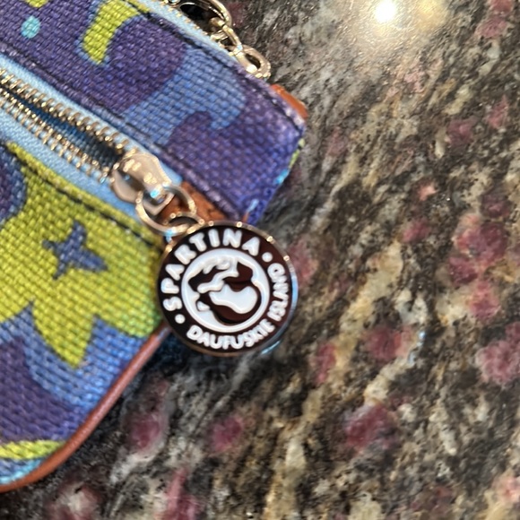 Spartina wristlet in blue and green floral. No tears no stains. 8” x 4.5” - Picture 3 of 8